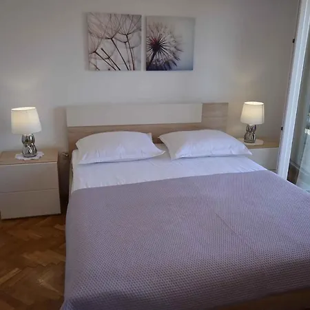 Apartments In Pag - Insel Pag 41704 * Pag Town